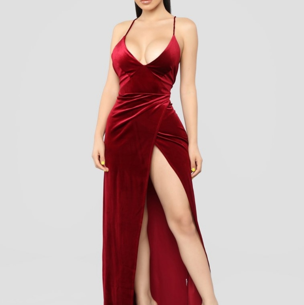 Fashion Nova Angelique Velvet Maxi Dress